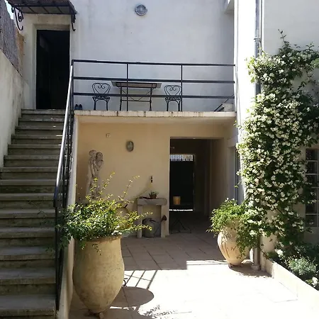D'hotes De La Carriere Romaine Penzion Nîmes